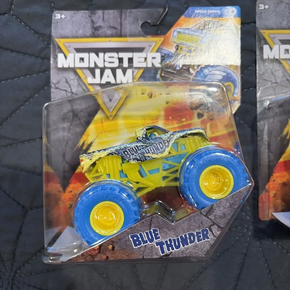 SPIN MASTER MONSTER JAM 2026 BLUE THUNDER & El Toro Loco SERIES 45 TRUCKS NEW!